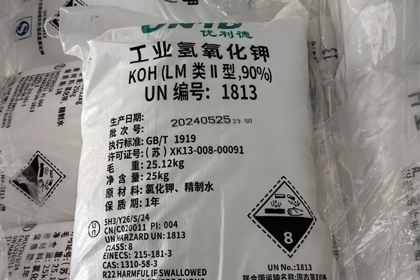 氫氧化鉀在電鍍中起什么作用？
